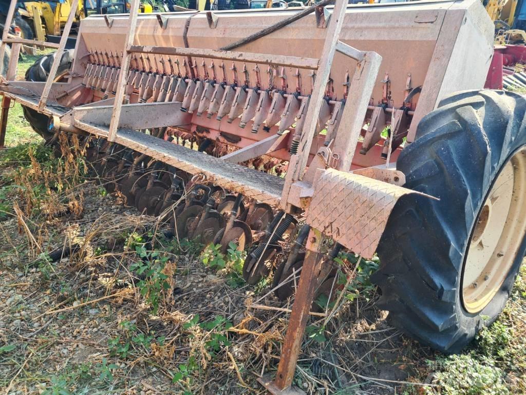 Kuhn 4M Siewniki kombinowane