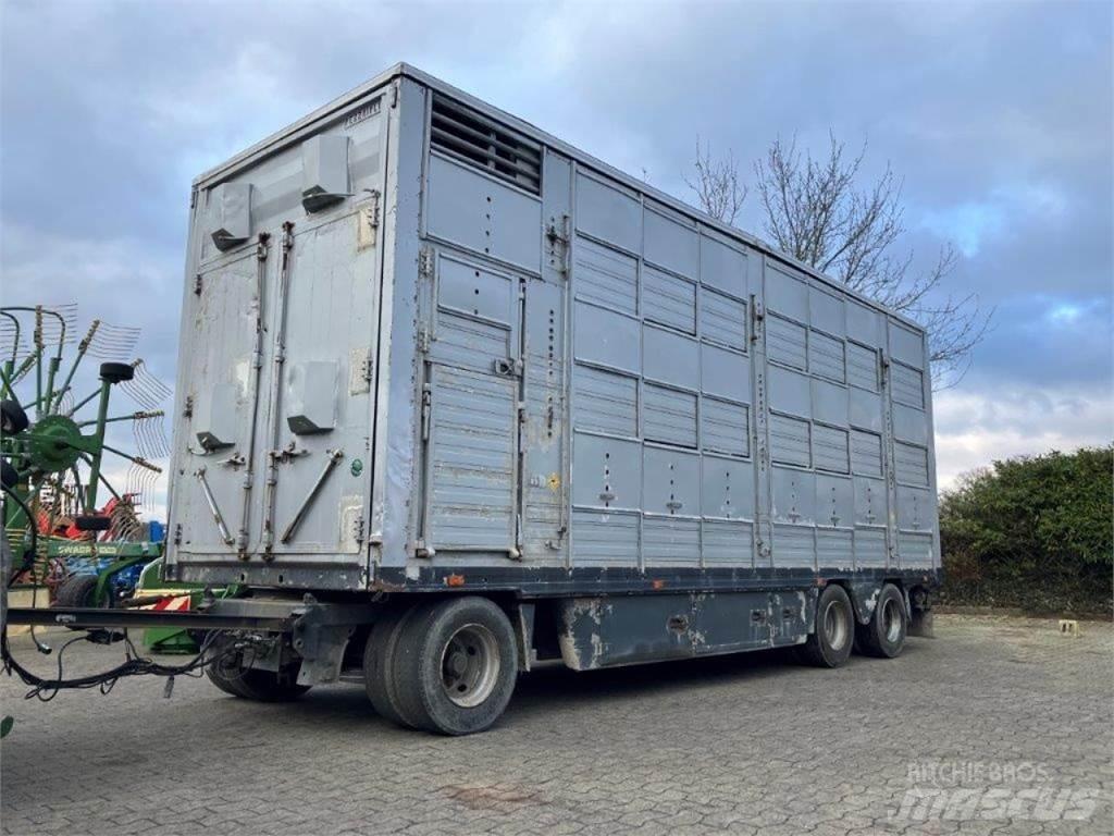 Pezzaioli 3-Stock Naczepy do transportu zwierząt