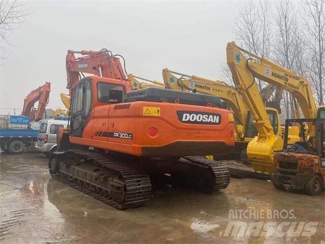 Doosan DX 300 Koparki gąsienicowe