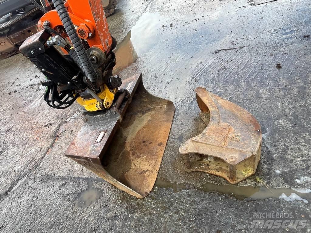 Hitachi ZX 38 U-5 A Minikoparki
