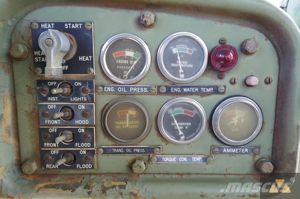 CAT D7F Ex-army Spycharki gąsienicowe