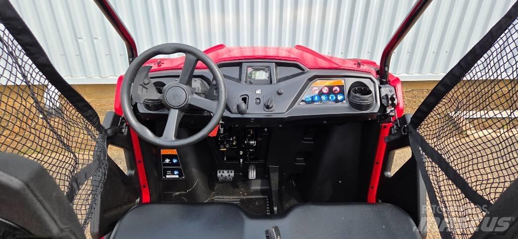 Honda Pioneer Terenowe pojazdy użytkowe