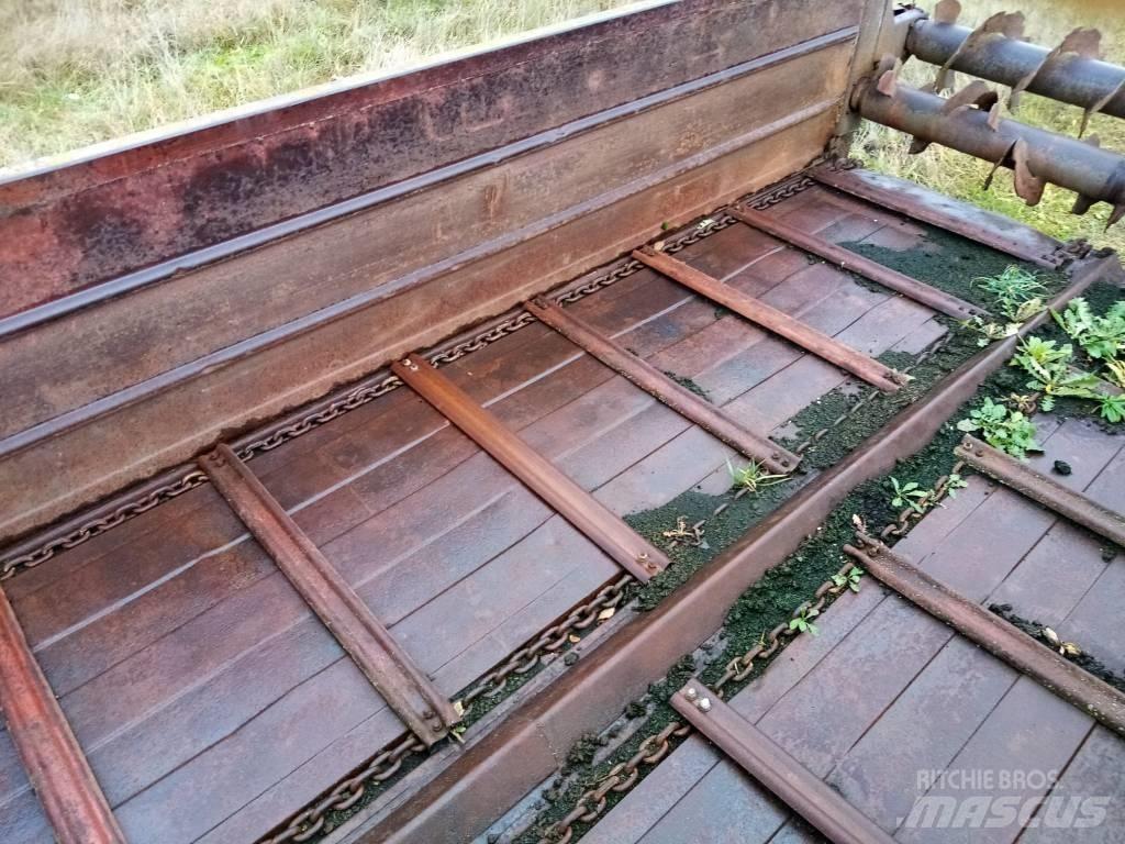  vene 11T Rozrzutnik obornika