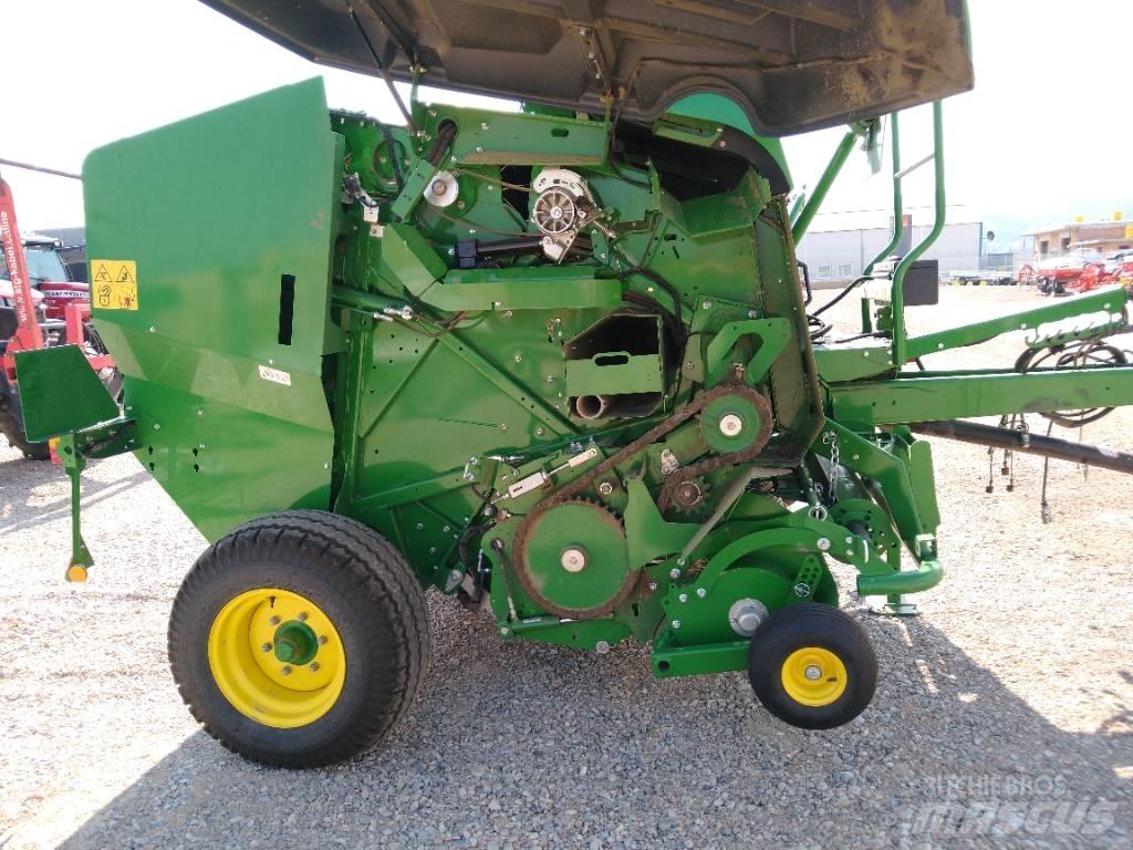 John Deere F441M Prasy zwijające