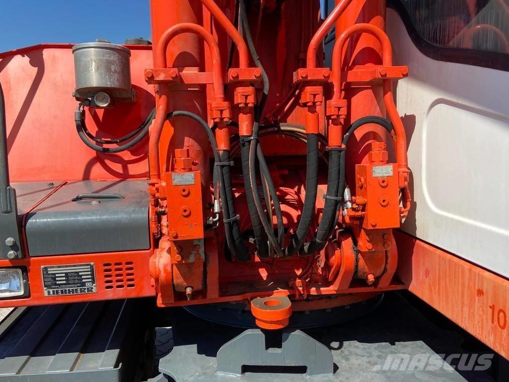 Liebherr A 900 C Koparki kołowe