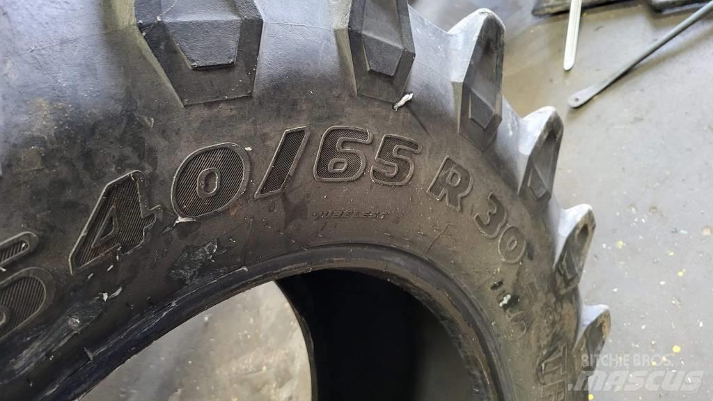 Trelleborg 540/65R30 Opony, koła i felgi