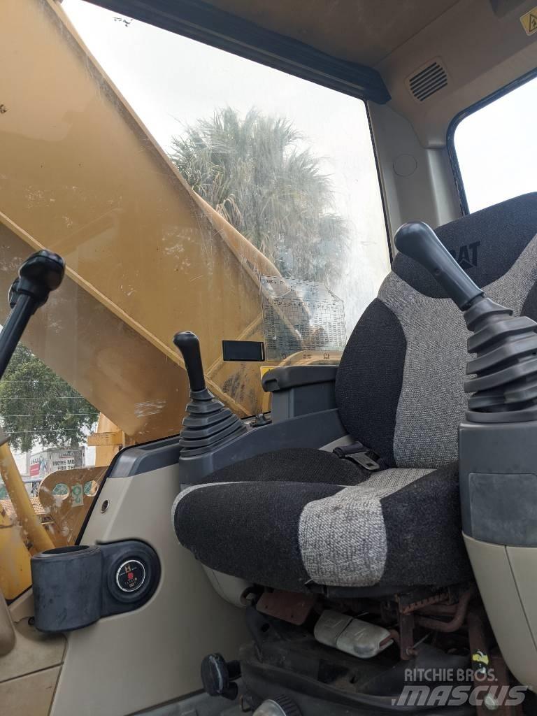 CAT 330CL Koparki gąsienicowe