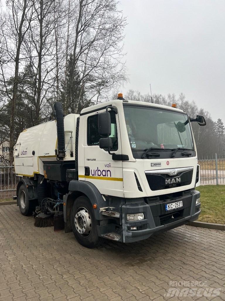 MAN TGM 15.250 Zamiatarki - Zgarniarki - Odśnieżarki