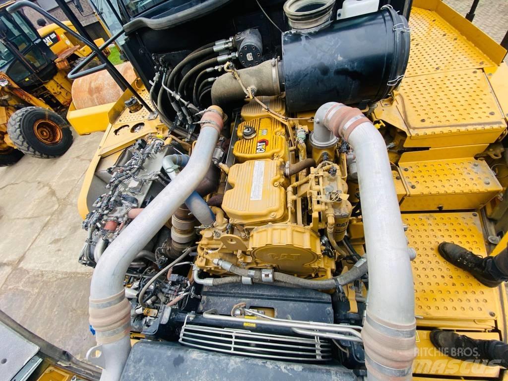 CAT 745 Wozidła przegubowe