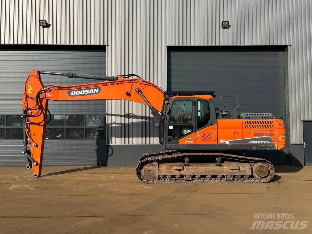 Doosan DX255NLC-5 Koparki gąsienicowe