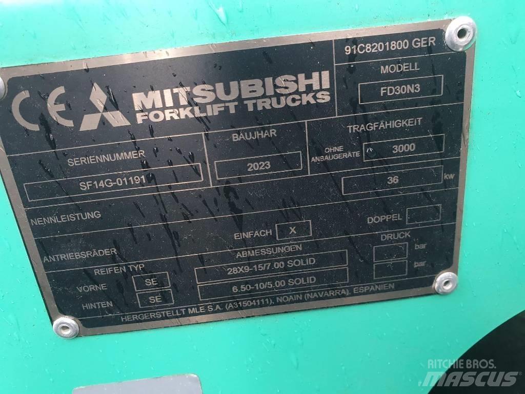 Mitsubishi FD 30 N Wózki Diesla