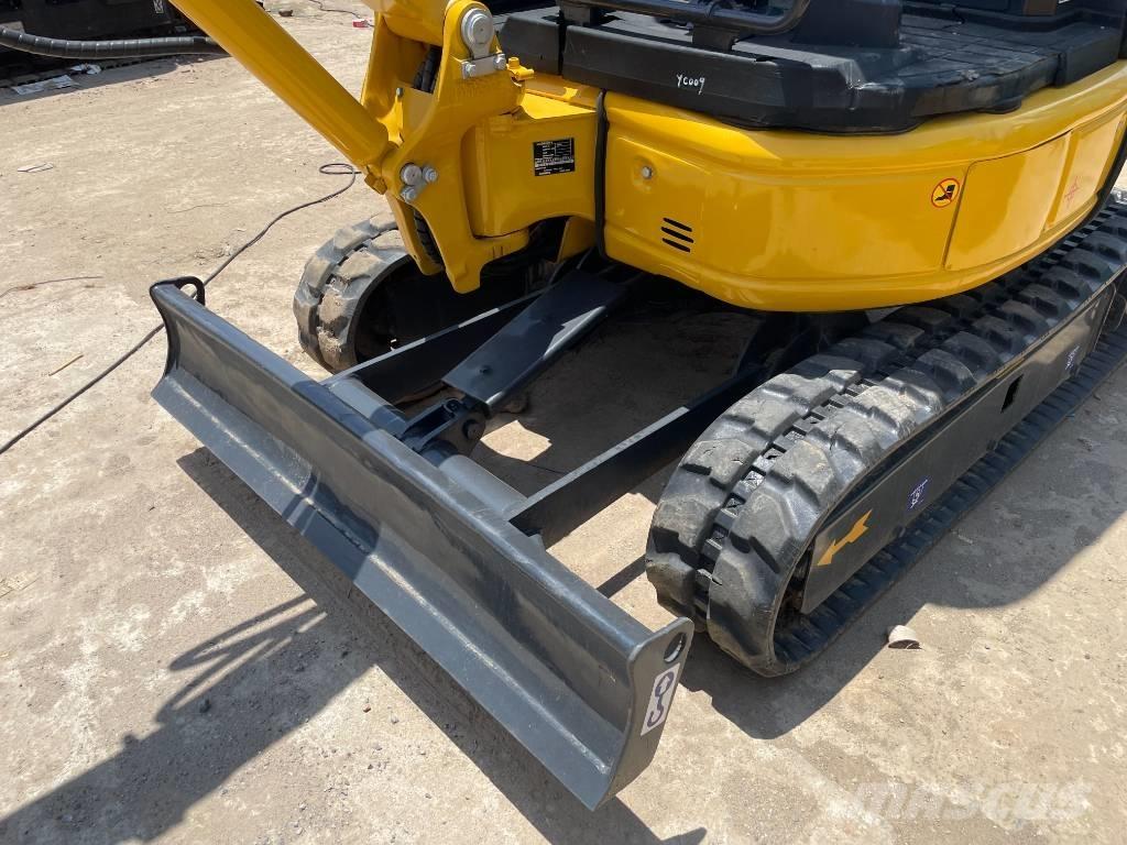 Komatsu PC 20 MR Minikoparki