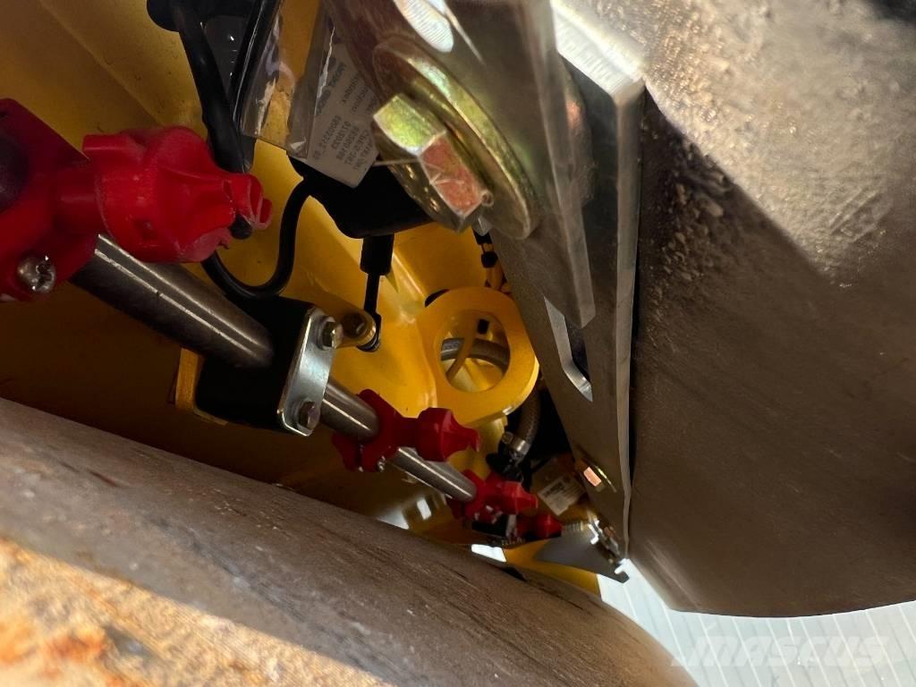 Bomag BW100 AD-5 Walce dwubębnowe