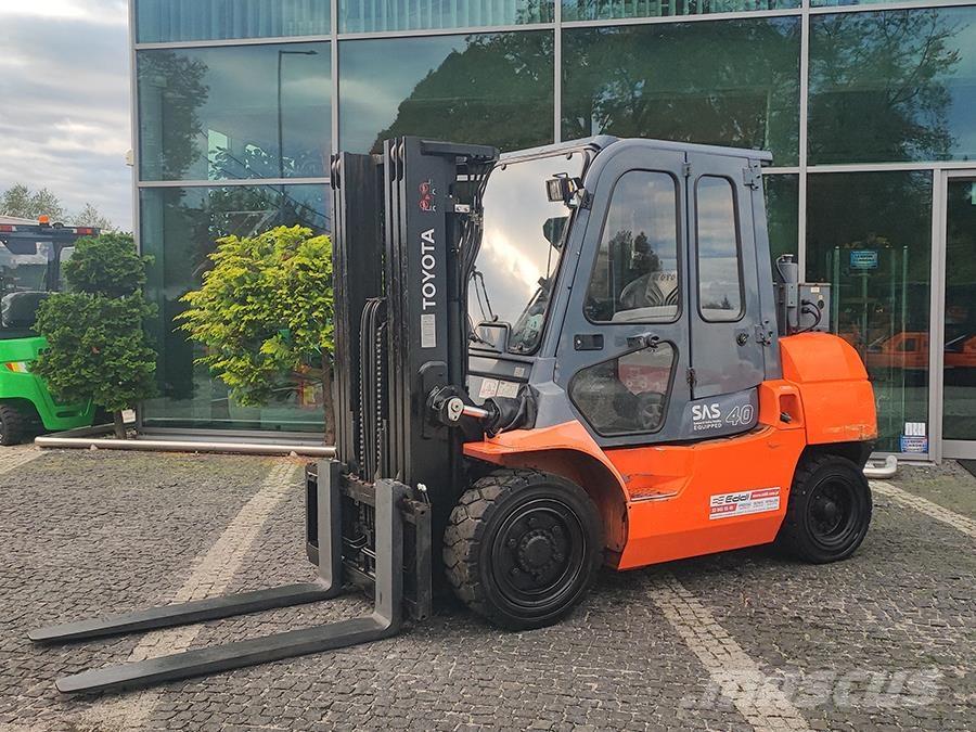 Toyota 02-7FD35 Wózki Diesla