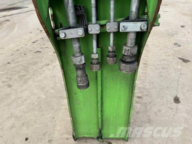 Sennebogen 835E Koparki przeładunkowe