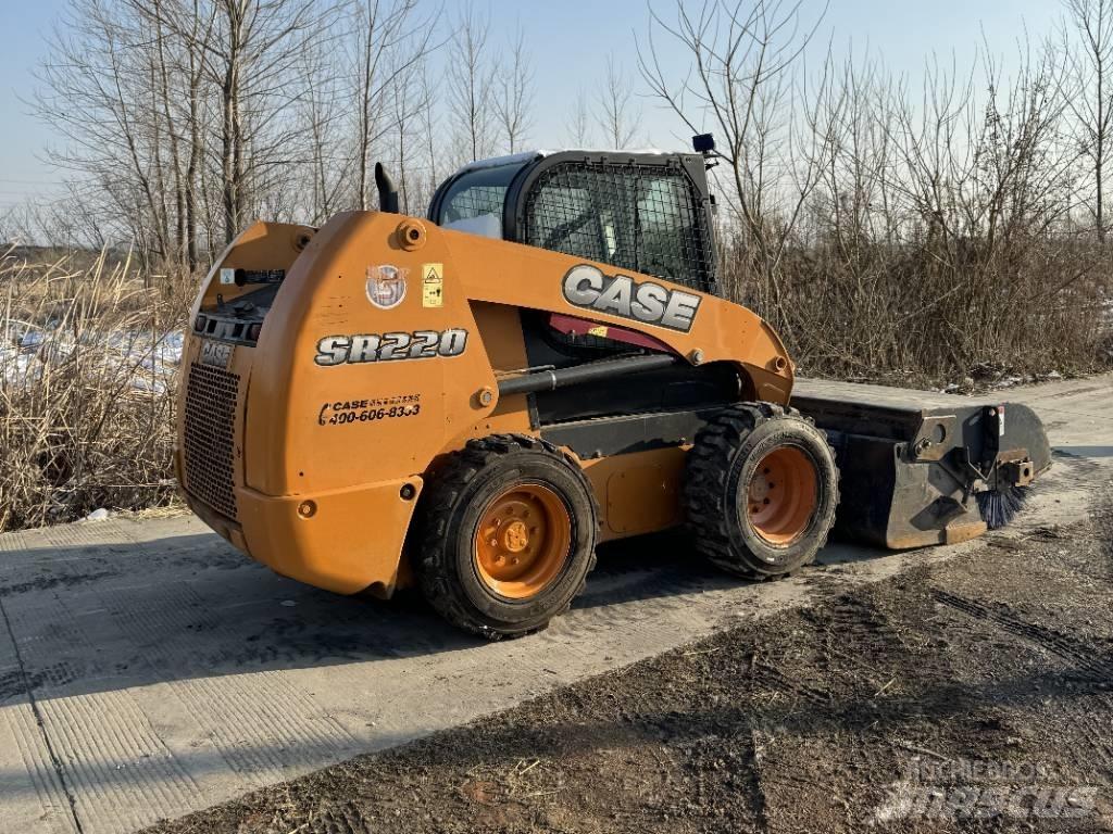 CASE SR220 Ładowarki burtowe