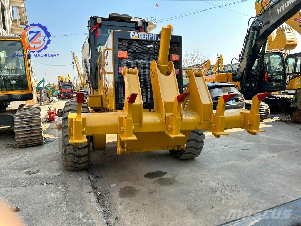 CAT 140 K Równiarki