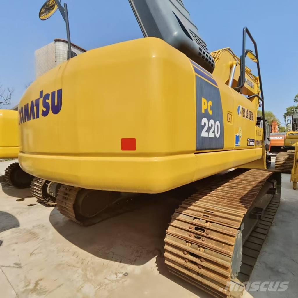 Komatsu PC 220 Koparki gąsienicowe