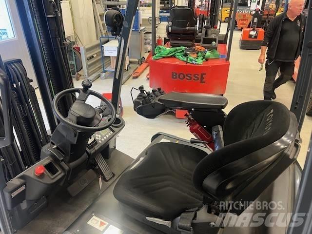 Toyota 8 FBEK 16 T Wózki elektryczne