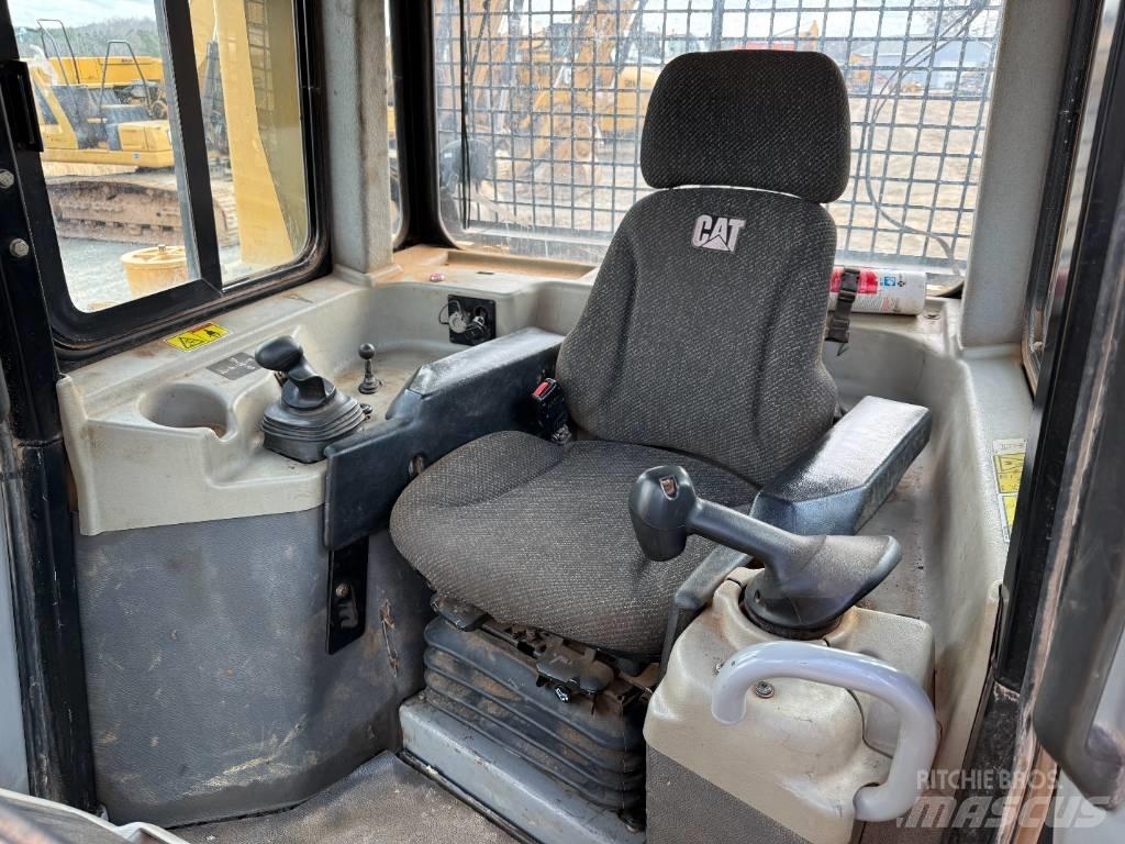CAT D 6 T XL Spycharki gąsienicowe