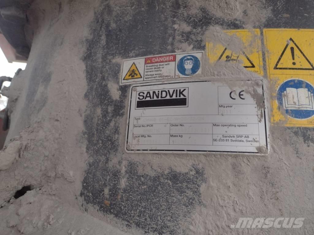 Sandvik UH 450 E Kruszarki mobilne