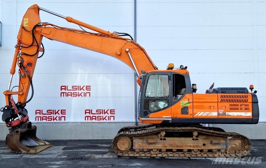 Doosan DX 255 LC-3 Koparki gąsienicowe