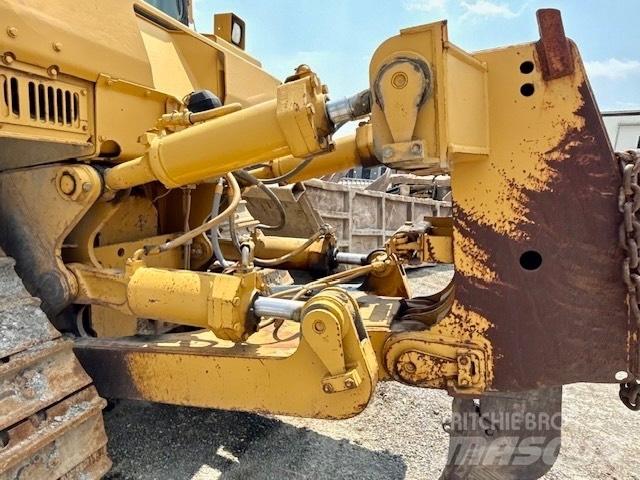 CAT D 8 R Spycharki gąsienicowe