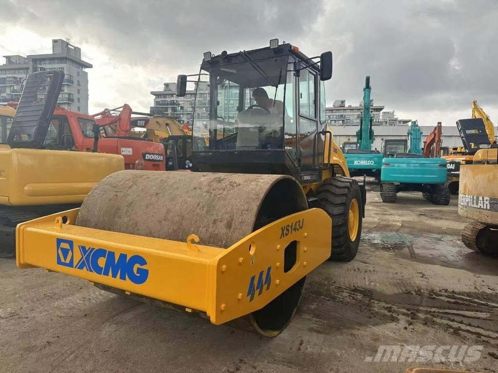 XCMG XS 143 J Walce jednobębnowe