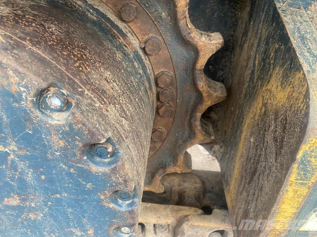 Hyundai HX 220 AL Koparki gąsienicowe