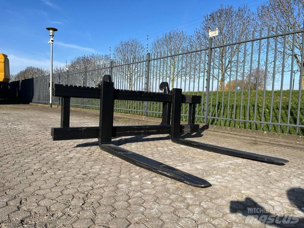 Volvo L90H Forks NEW Widły
