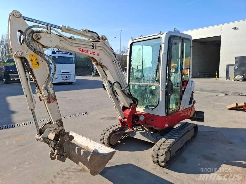 Takeuchi TB225LSA Minikoparki