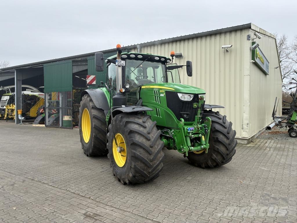 John Deere 6215 R Ciągniki rolnicze