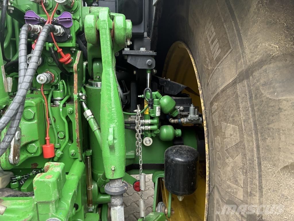 John Deere 6215 R Ciągniki rolnicze