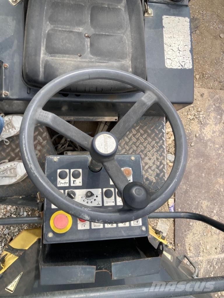 Bomag BW 100 AD-3 Walce dwubębnowe