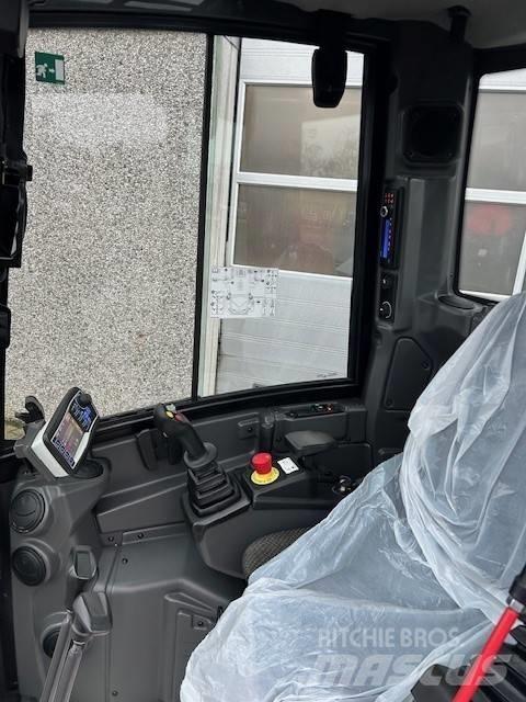 CASE CX 25 EV Minikoparki