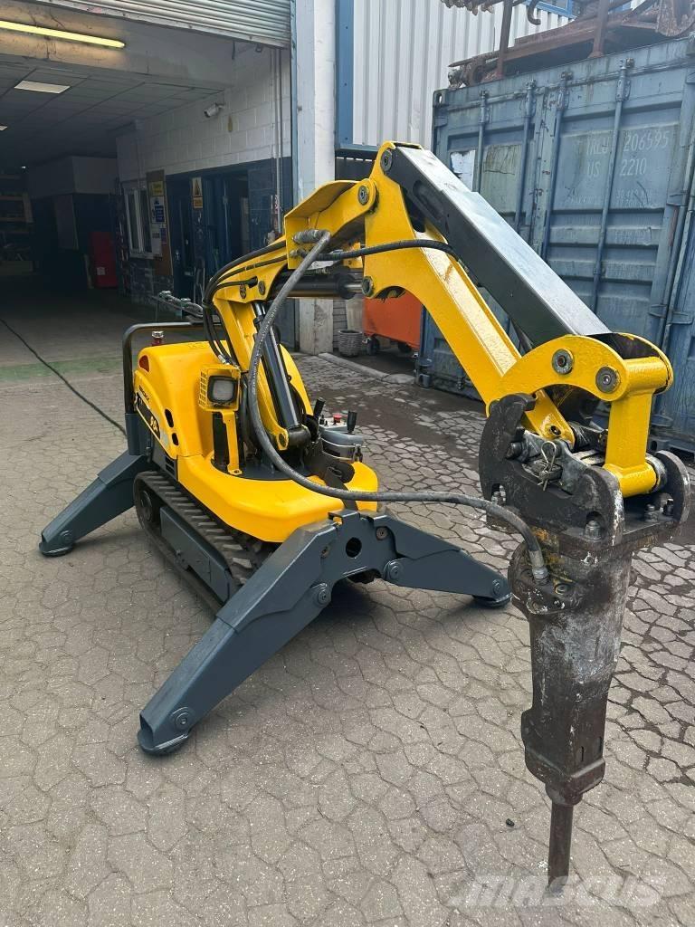 Brokk 90 Minikoparki