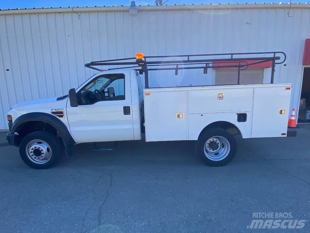 Ford F 550 Pojazdy komunalne