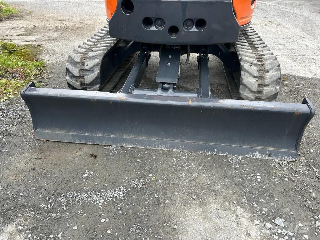 Hitachi ZX 38 U-6 Minikoparki