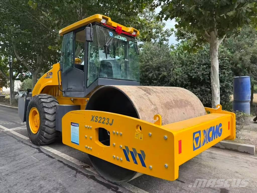 XCMG XS 223 J Walce jednobębnowe