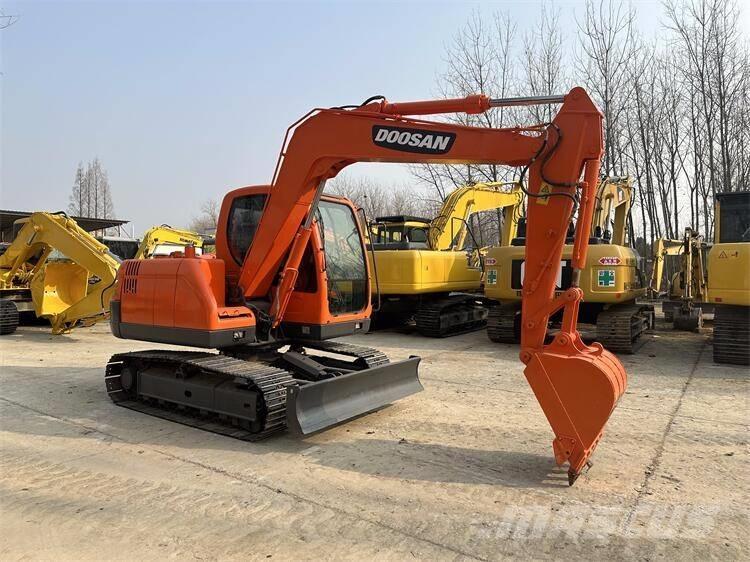 Doosan DX75 Koparki gąsienicowe