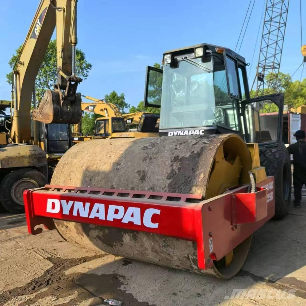 Dynapac CA 25 D Walce jednobębnowe