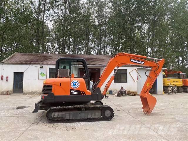 Doosan dx60 Koparki gąsienicowe