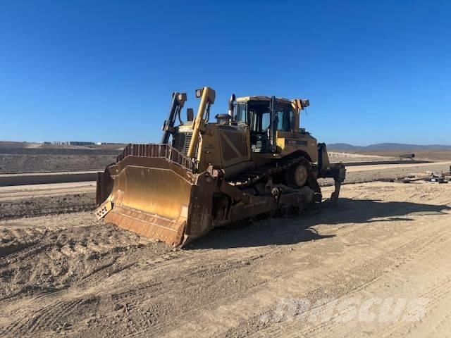 CAT D 8 T Spycharki gąsienicowe