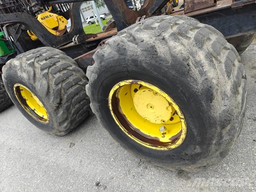 John Deere 1210 E Harwestery