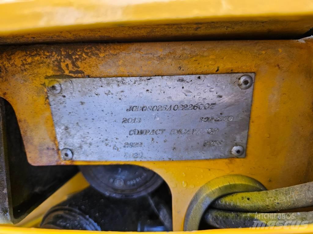 JCB 8025 ZTS Minikoparki