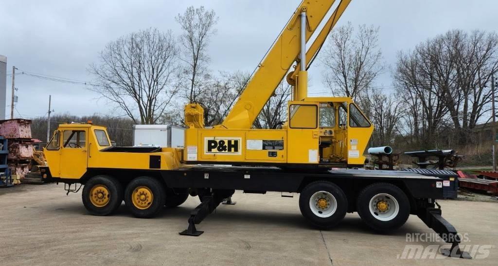 P&H T300A Żurawie gąsienicowe
