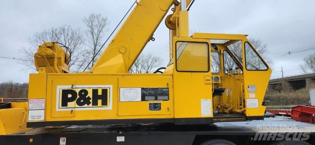 P&H T300A Żurawie gąsienicowe