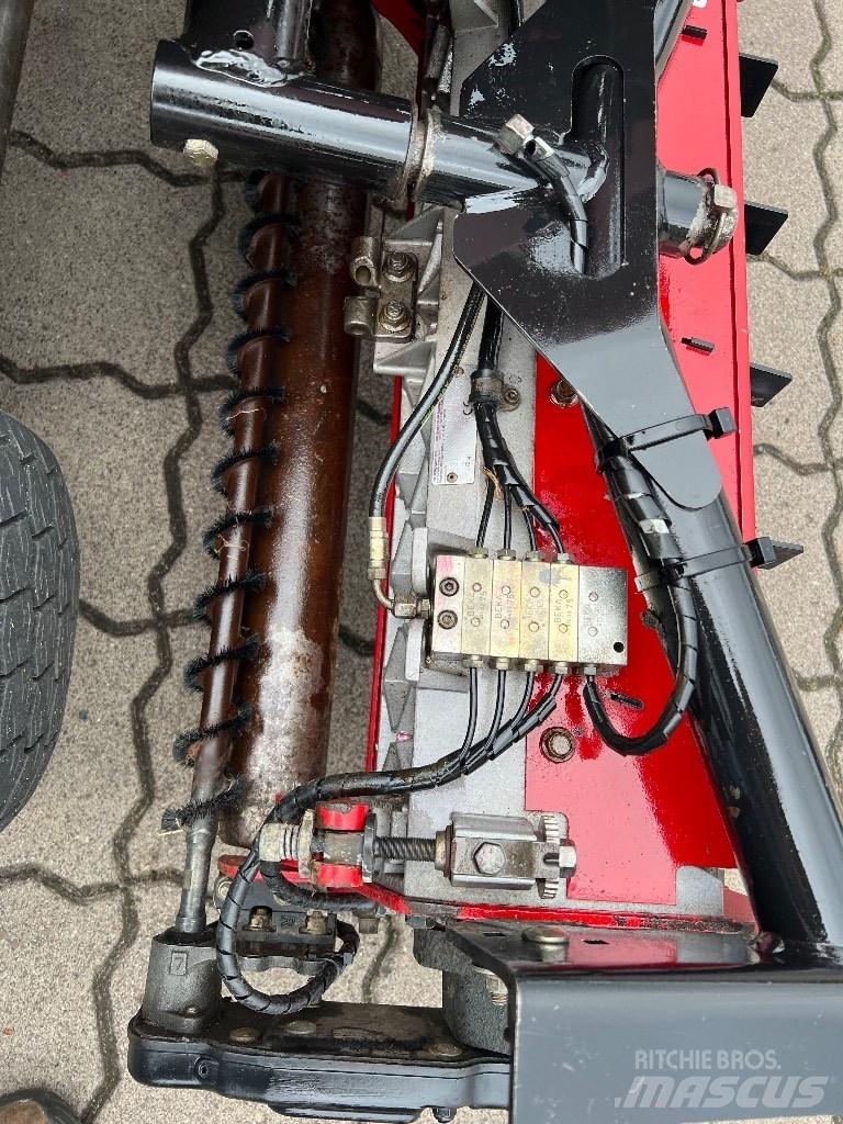 Toro Reelmaster3100D Kosiarki mechaniczne ze stojącą pozycją operatora