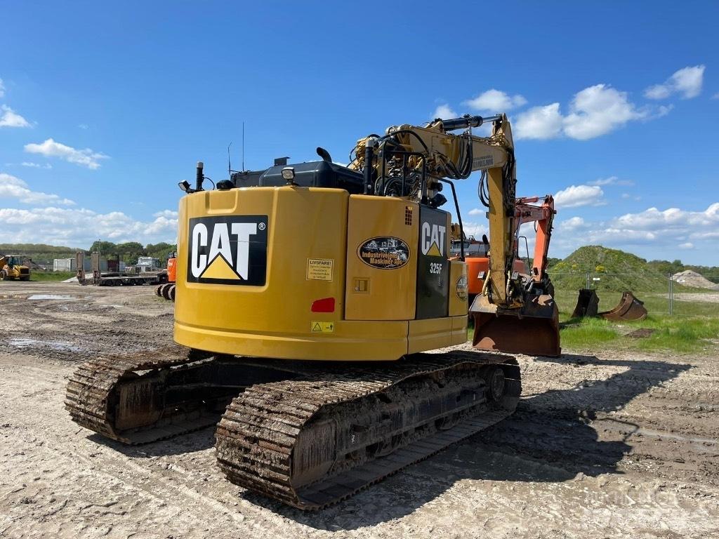 CAT 325 F Koparki gąsienicowe