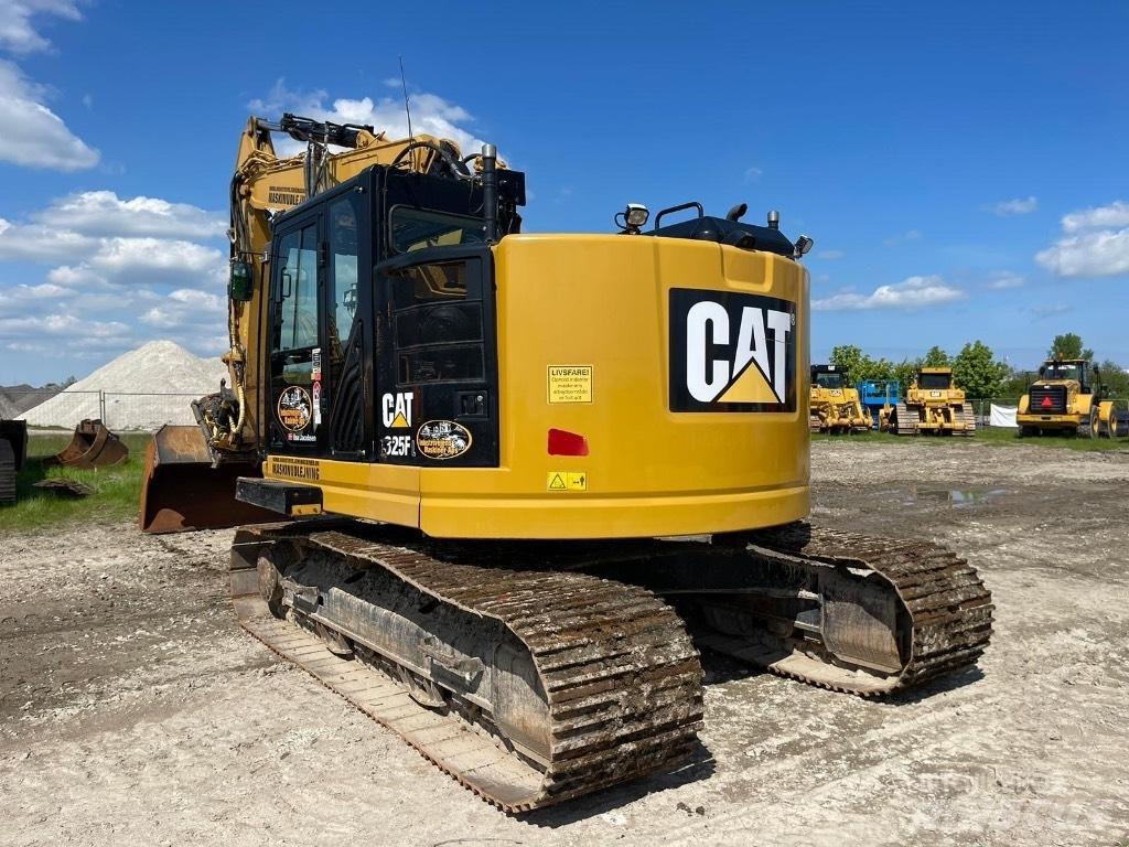 CAT 325 F Koparki gąsienicowe